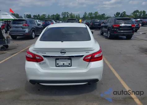 2016 Nissan Altima 2.5 Sr z USA, uszkodzony, nr VIN 1N4AL3APXGC175833